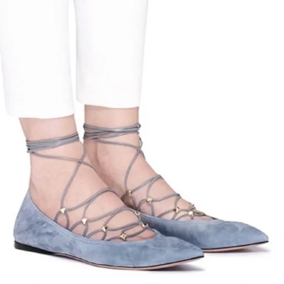Valentino Garavani Rockstud Caged Flat Slide Sandals  VALENTINO ROCKSTUD\'‎ CAGED LACE-UP SUEDE SKIMMER FLATS display picture 1